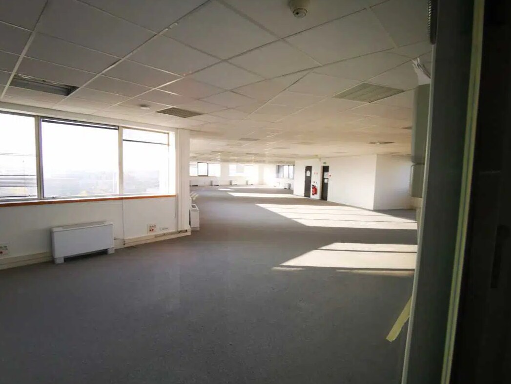 , Évry, ESS for Rent