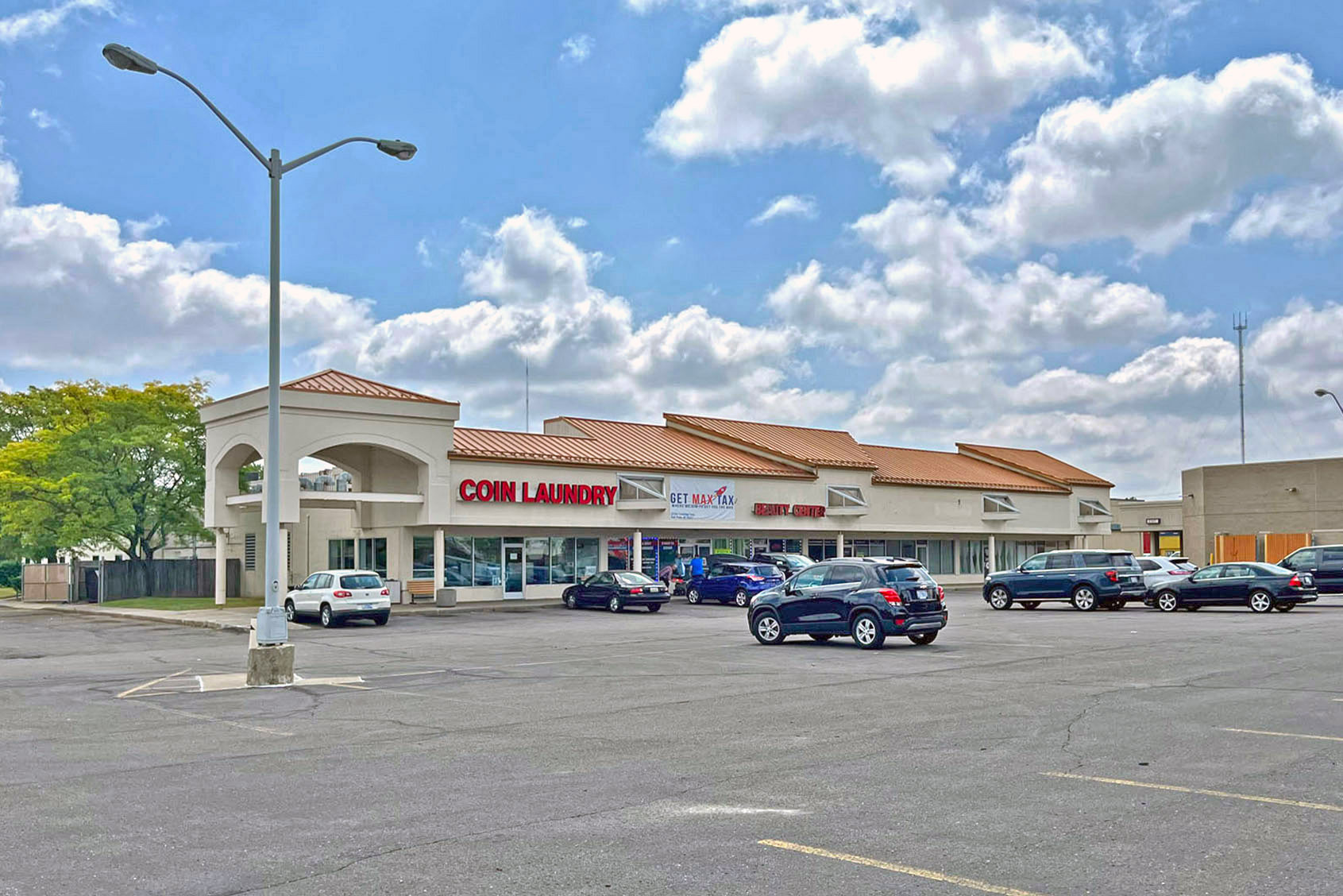 23100-23300 Coolidge Hwy, Oak Park, MI for Rent