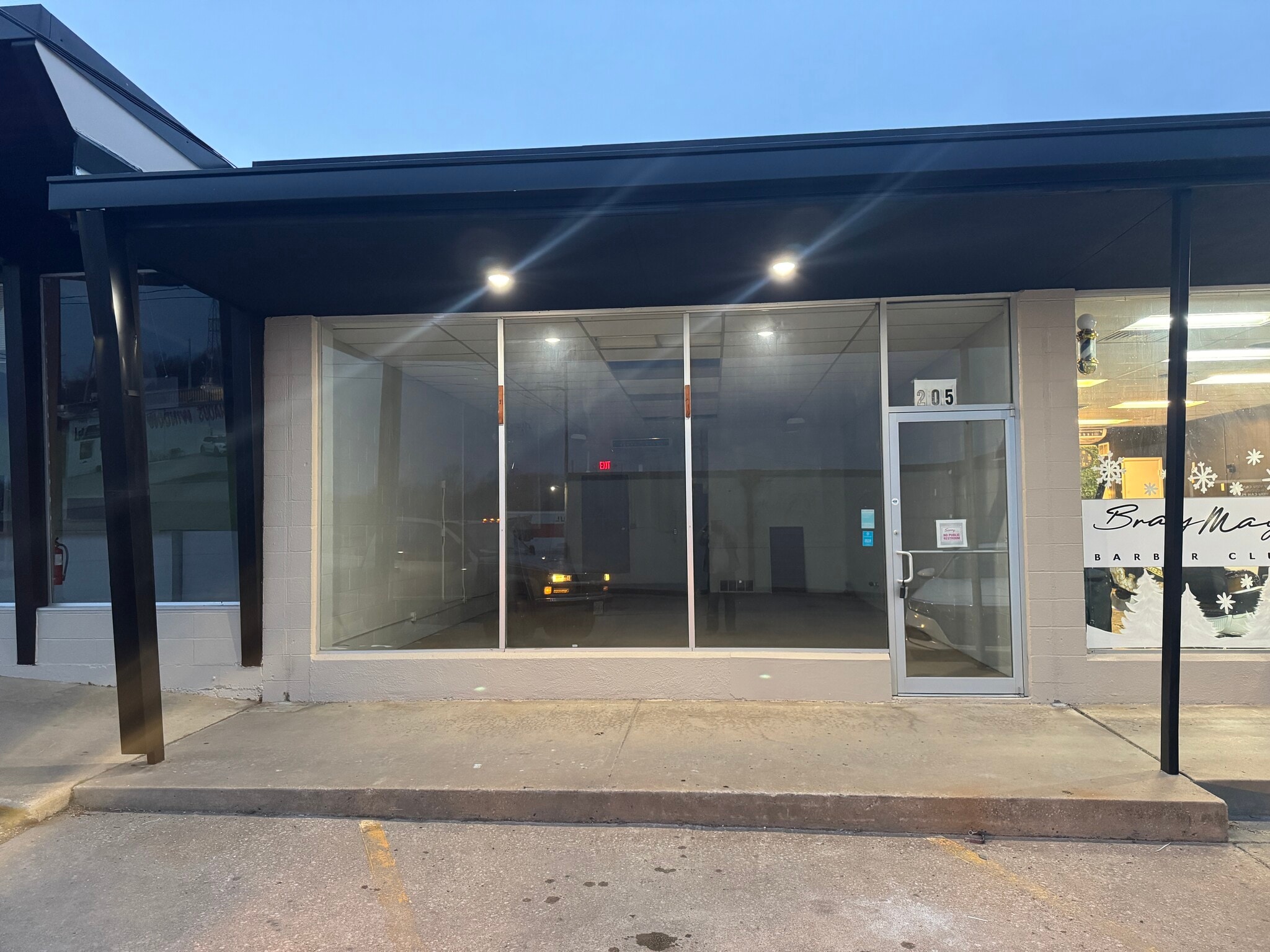 209-223 S Comanche Ave, Bartlesville, OK for Rent