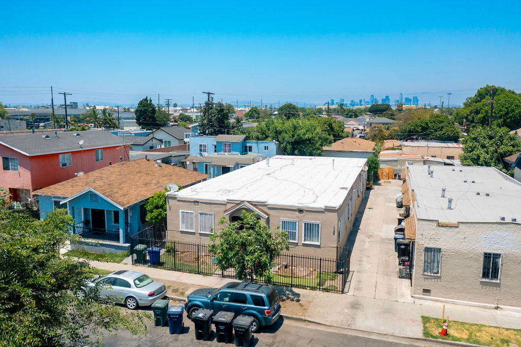 1139 E 68th St, Los Angeles, CA for Sale