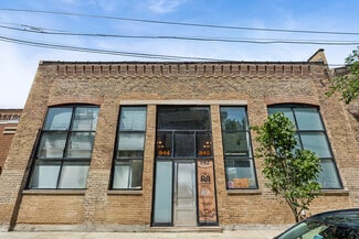 Chicago, IL Flex - 944 W Huron St Chicago, IL Flex - 944 W Huron St