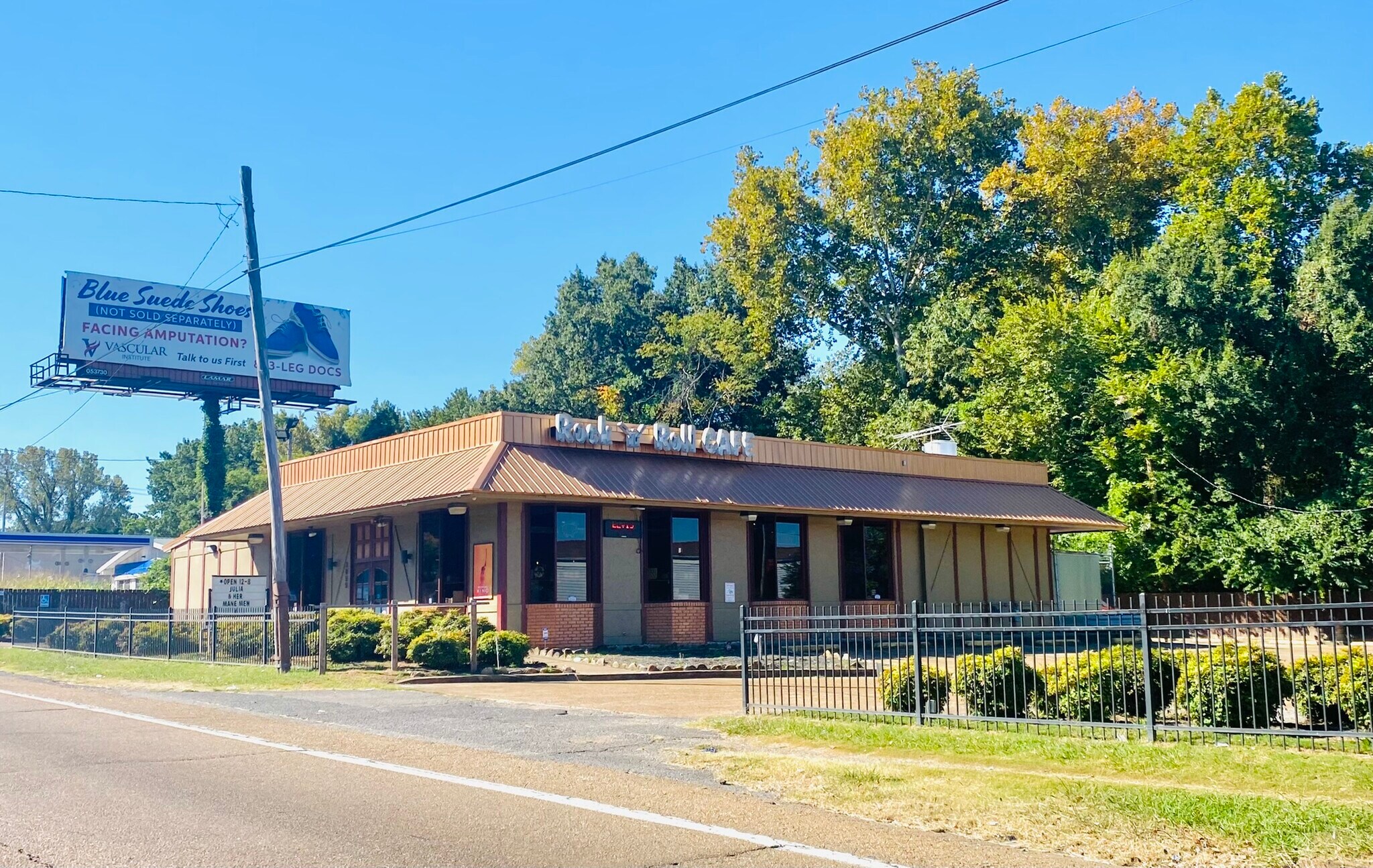 3855 Elvis Presley Blvd, Memphis, TN for Sale