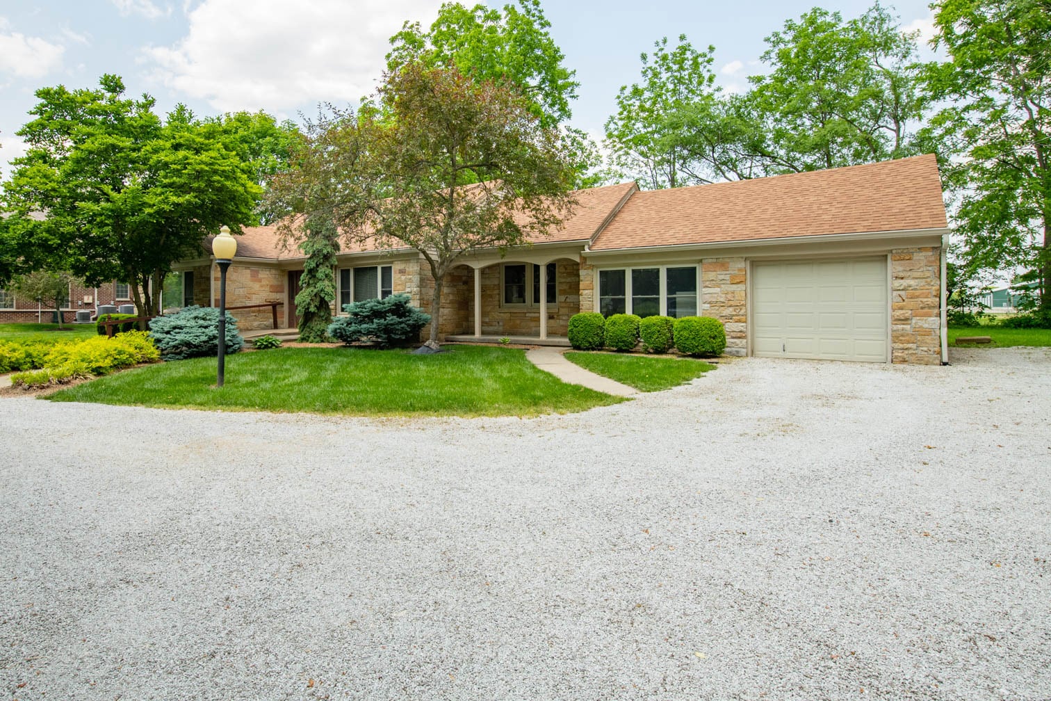 950 W Jefferson St, Franklin, IN for Rent