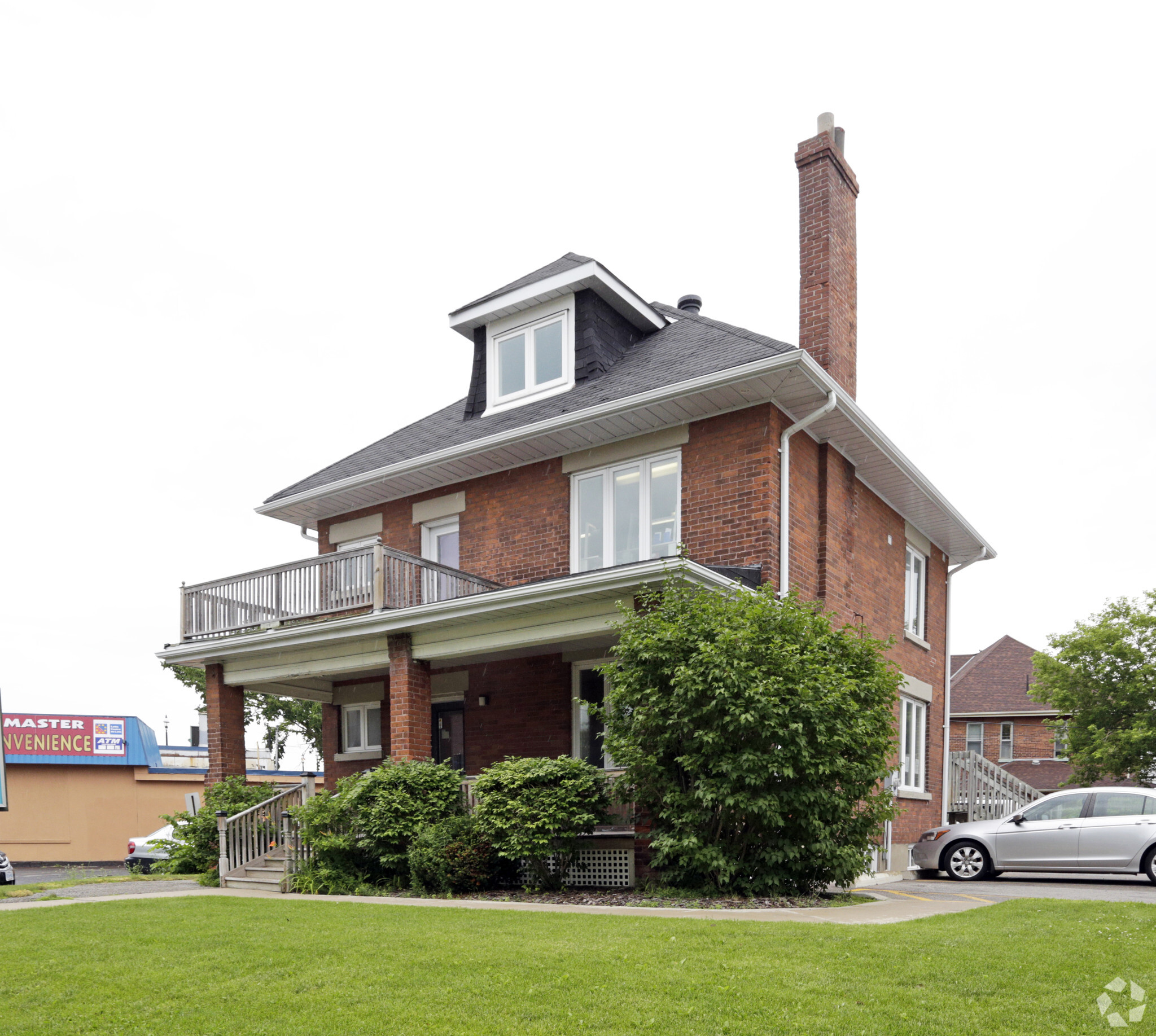 5 Bradford St, Barrie, ON for Sale