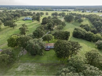 Stockton, MO Commercial - 16325 S 1425 Rd