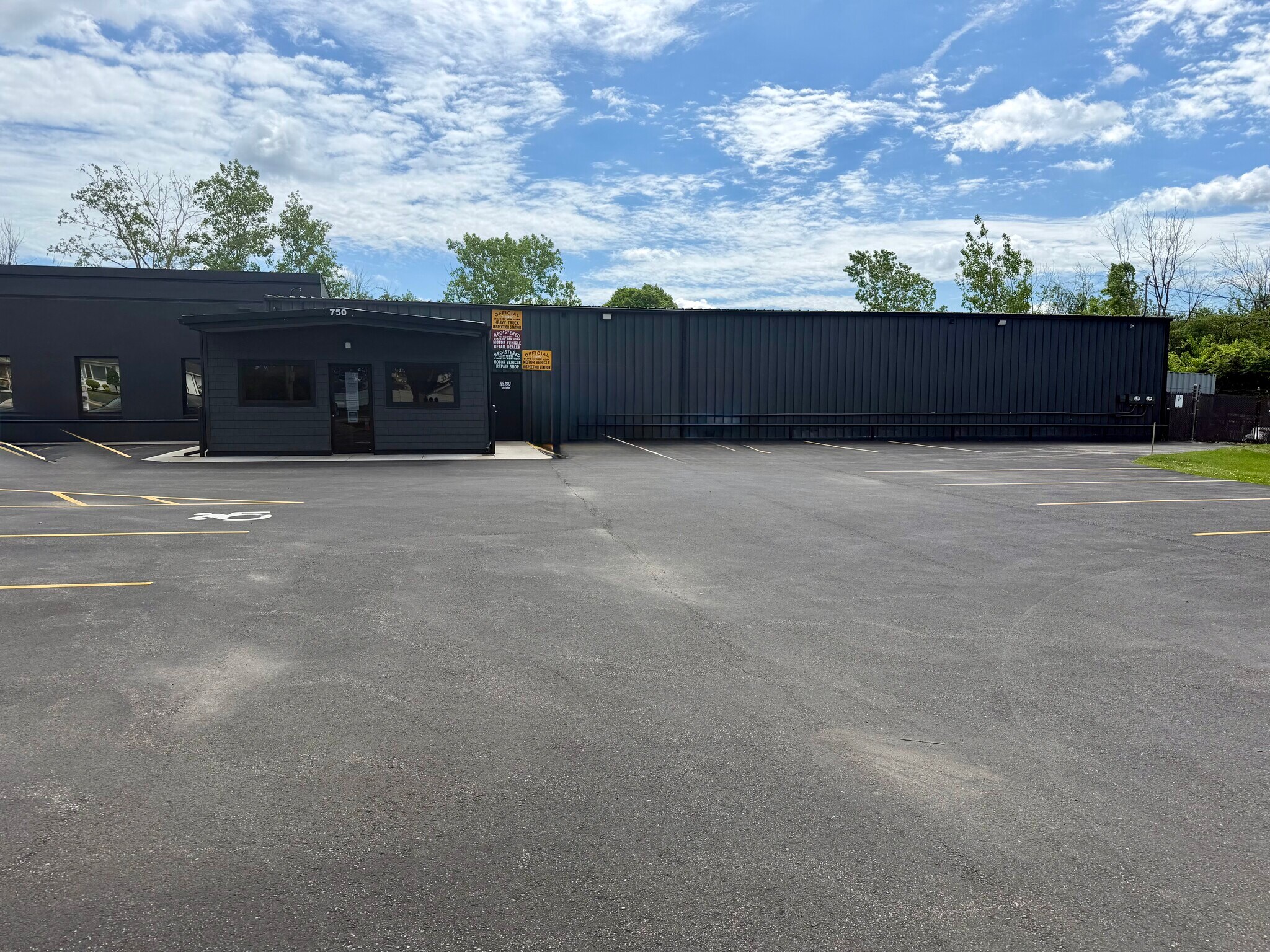 750 Lee Rd, Greece, NY for Rent