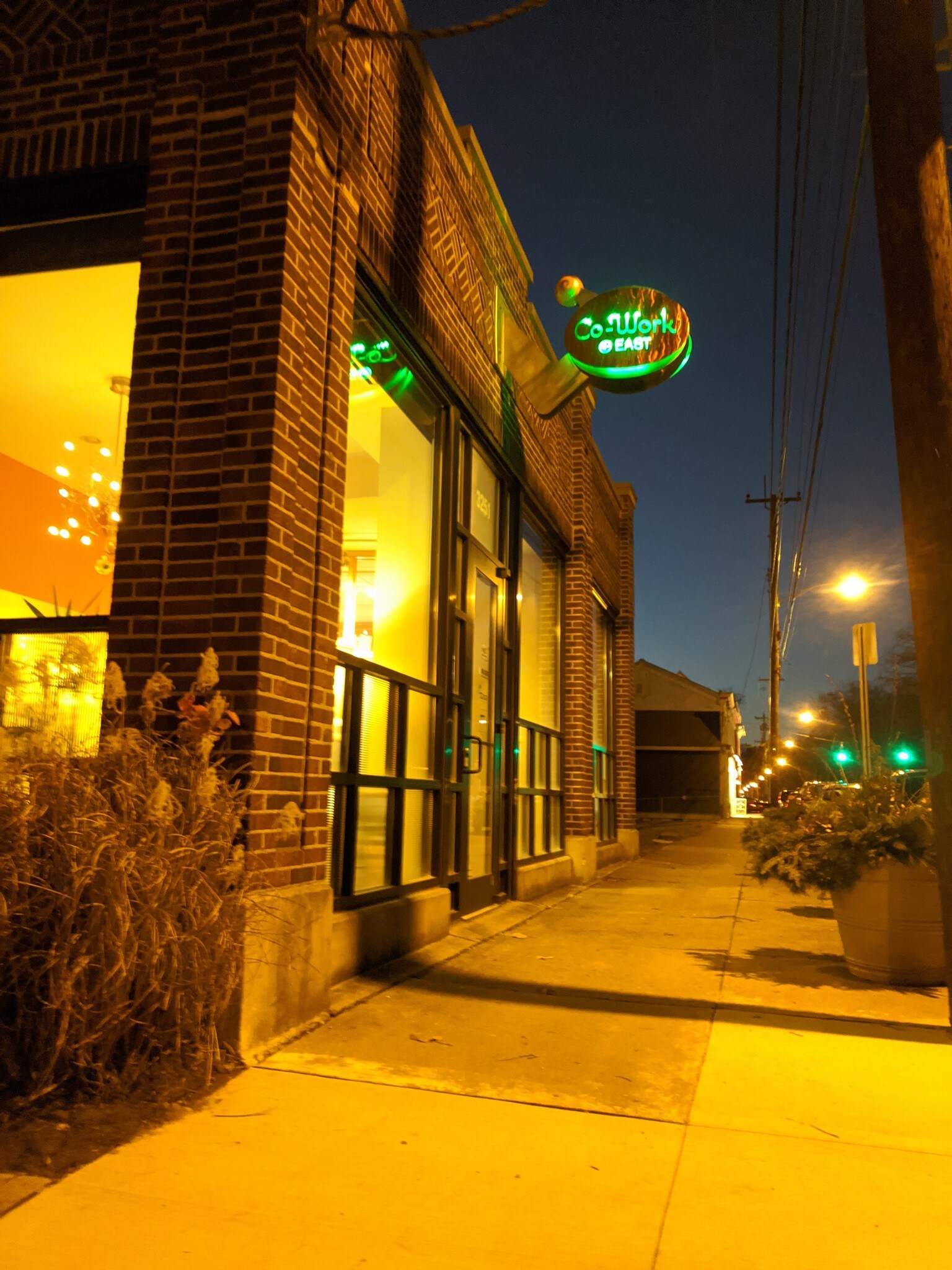 3251 Riverside Dr, Cincinnati, OH for Rent