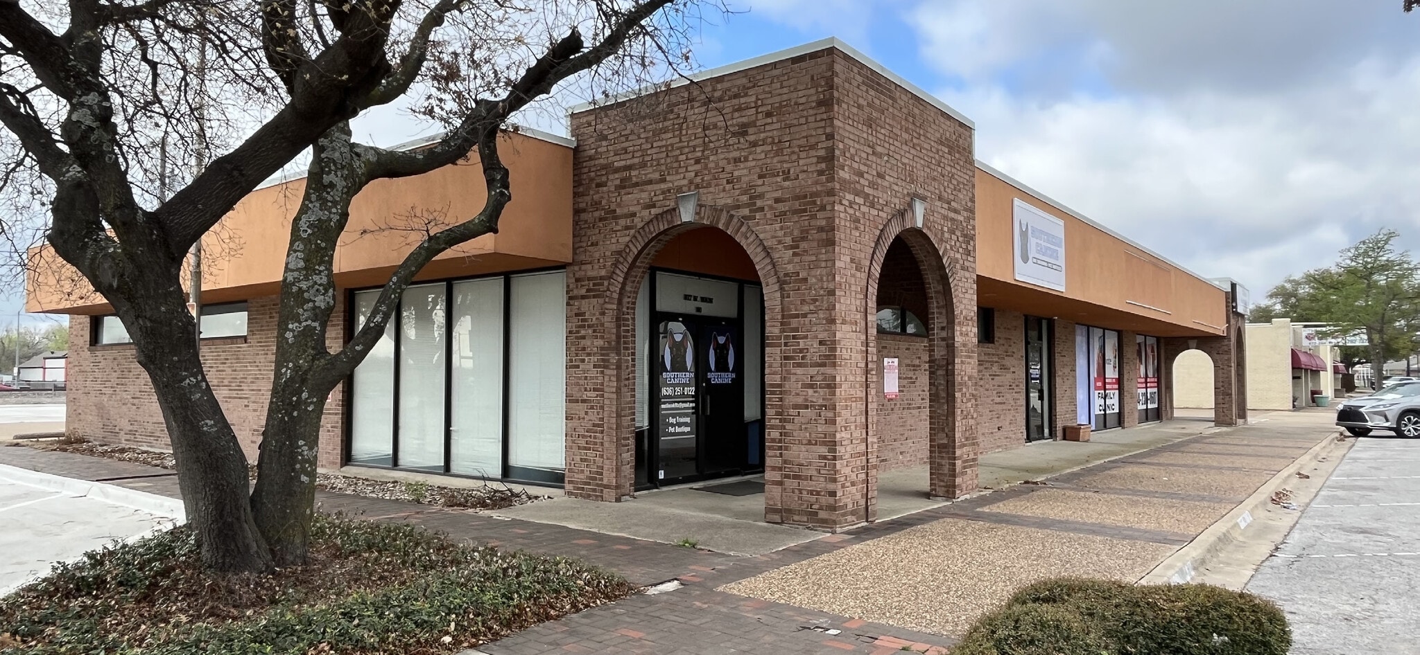 217 W Main St, Grand Prairie, TX for Rent