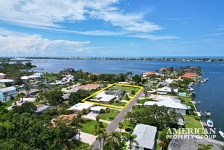 Residential Assemblage Near Siesta Key