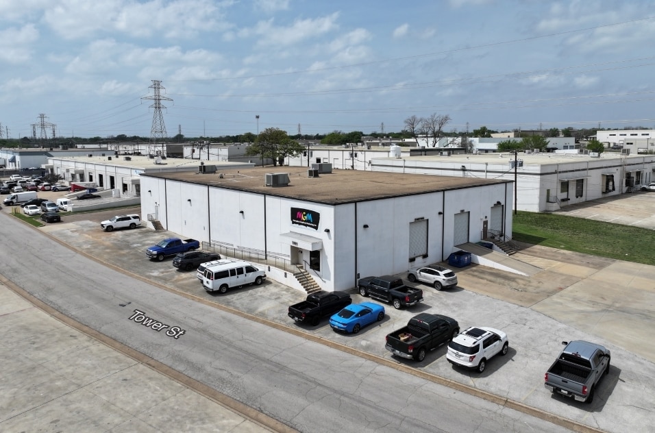 7451 Tower St, Richland Hills, TX for Rent