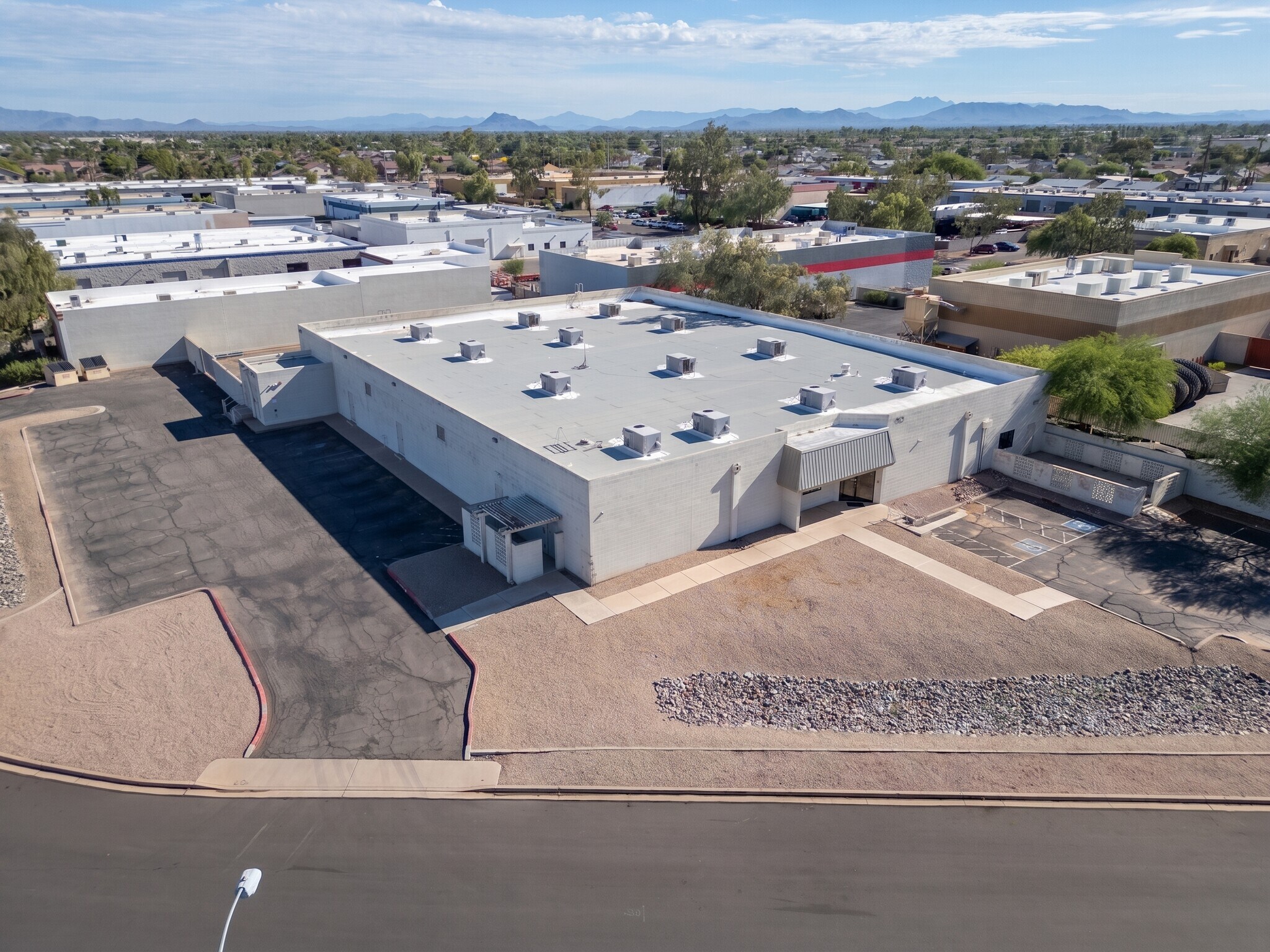 701 N Golden Key St, Gilbert, AZ for Sale