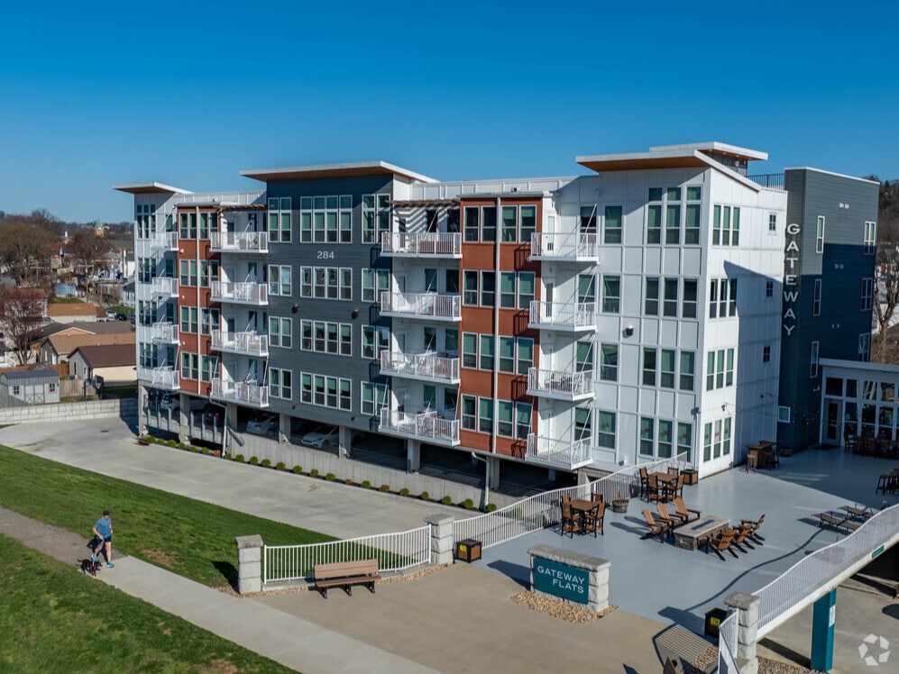 284 Manhattan Blvd, Dayton, KY for Sale