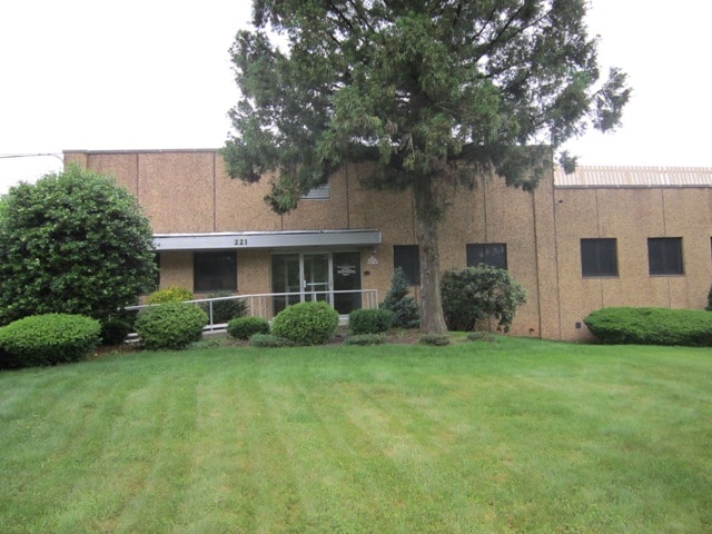 221-223 Stirling Rd, Warren, NJ for Rent