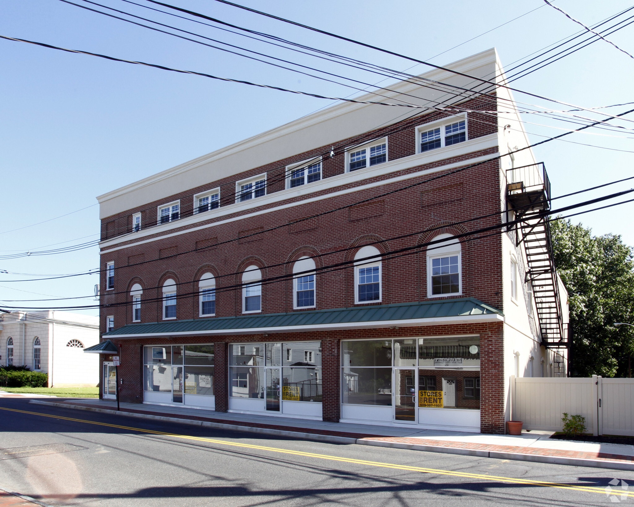 424 Cooper St, Beverly, NJ for Rent