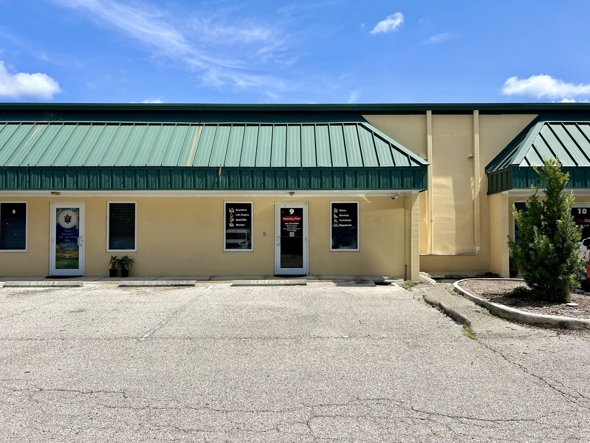 1202 Gary Ave, Ellenton, FL for Sale