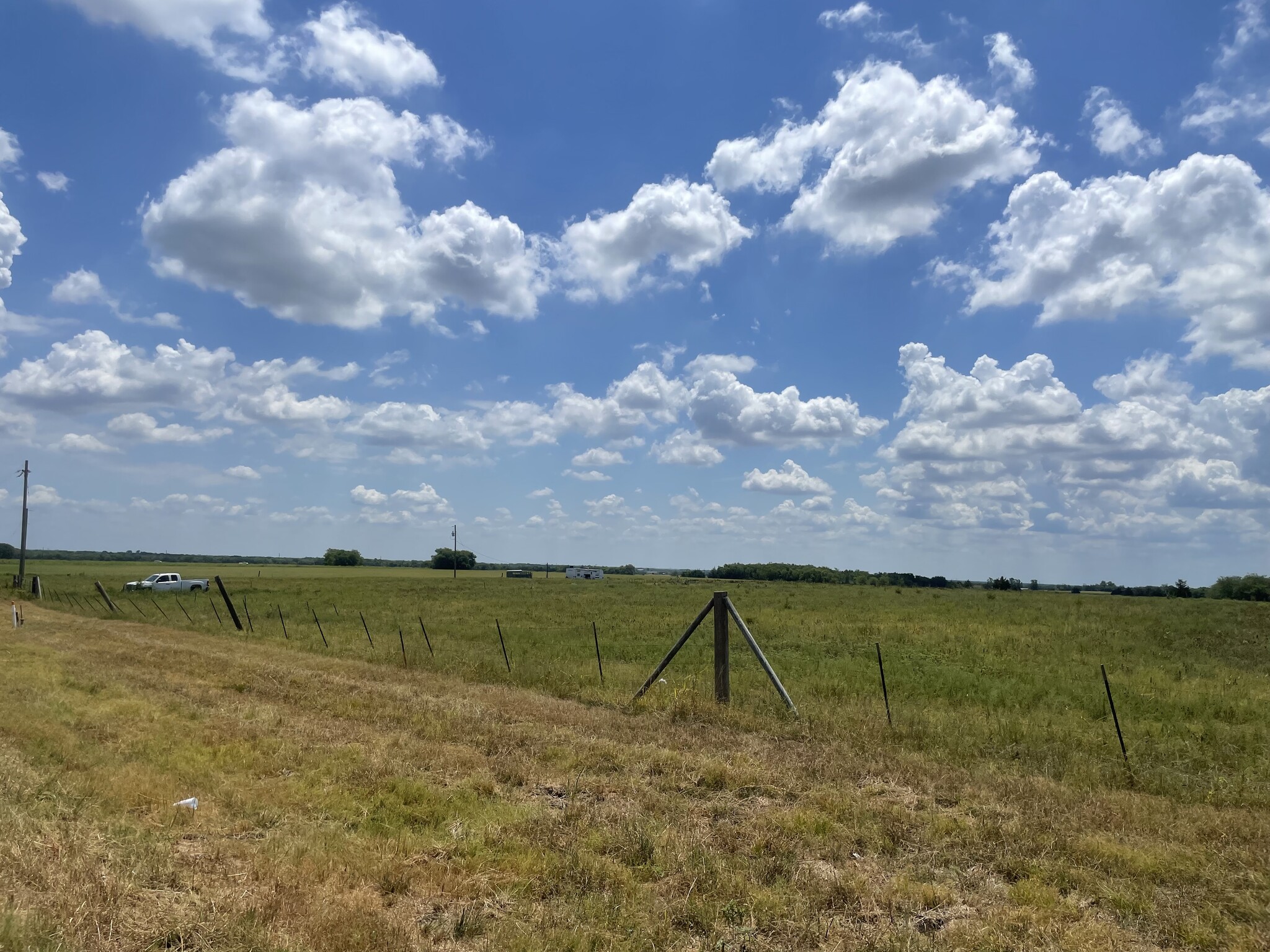 325 FM 1566 W, Wolfe City, TX for Sale