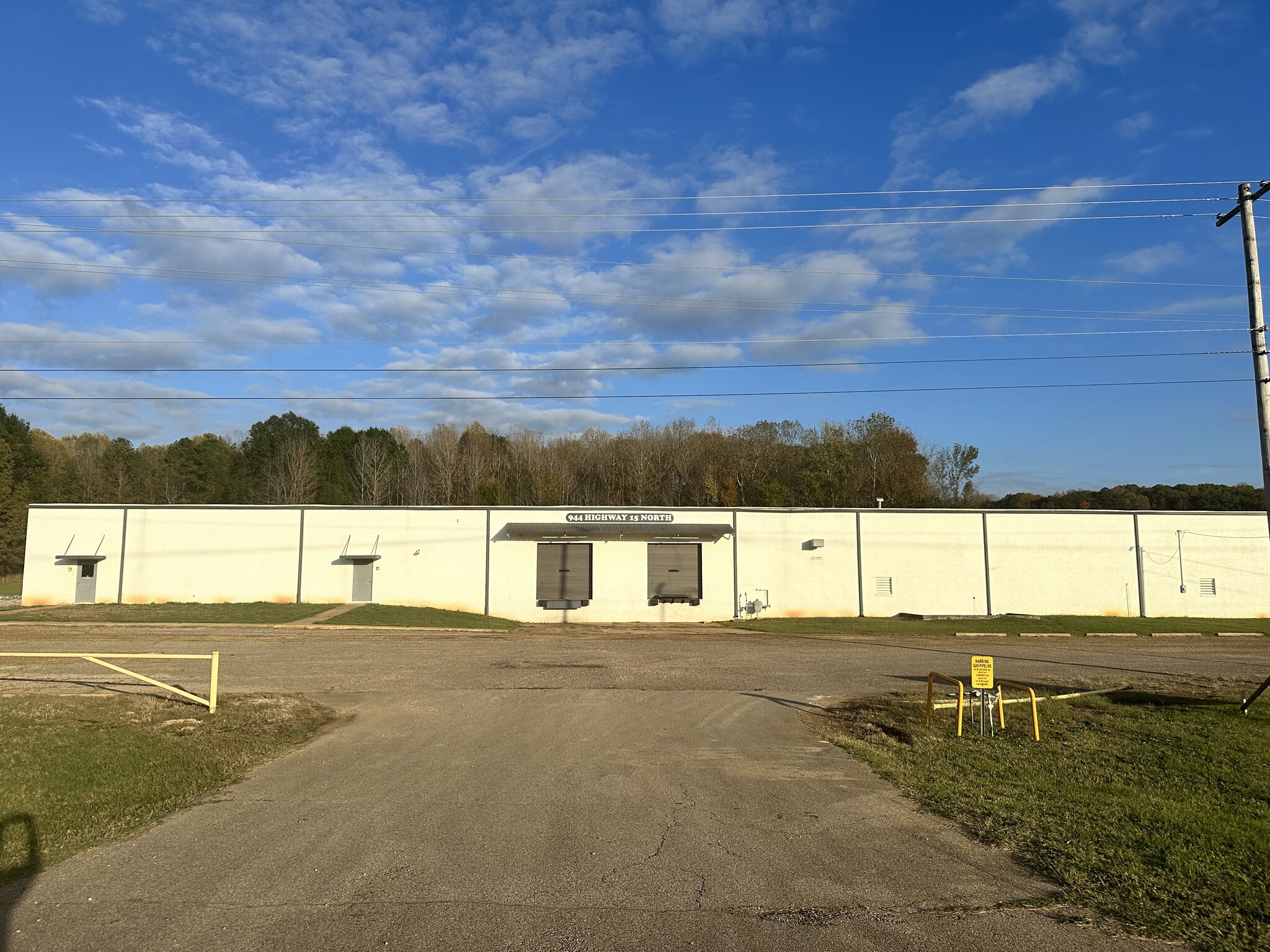 944 Highway 15 N, New Albany, MS for Rent