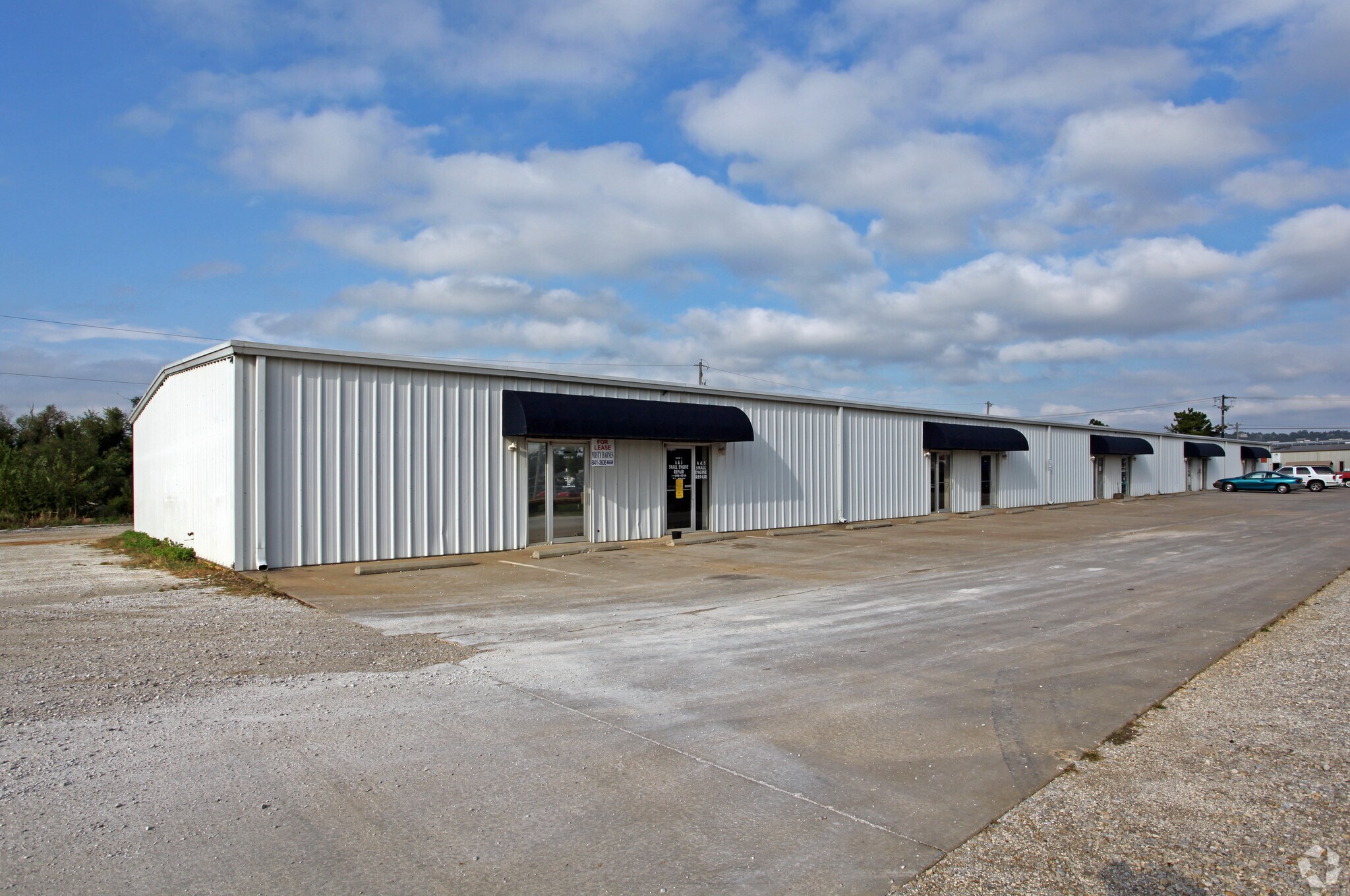 800 N Jefferson St, Springdale, AR for Rent