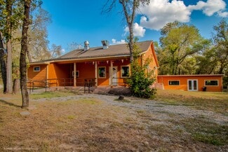 Elmendorf, TX Restaurant - 3710 Waterwood Pass