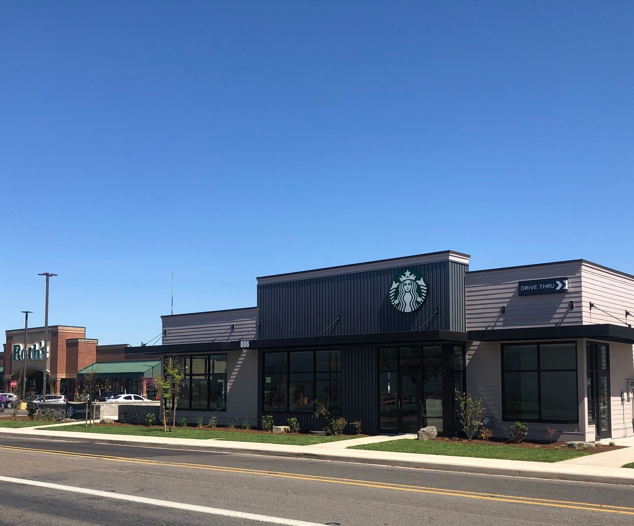 806 N 1st St, Silverton, OR for Sale