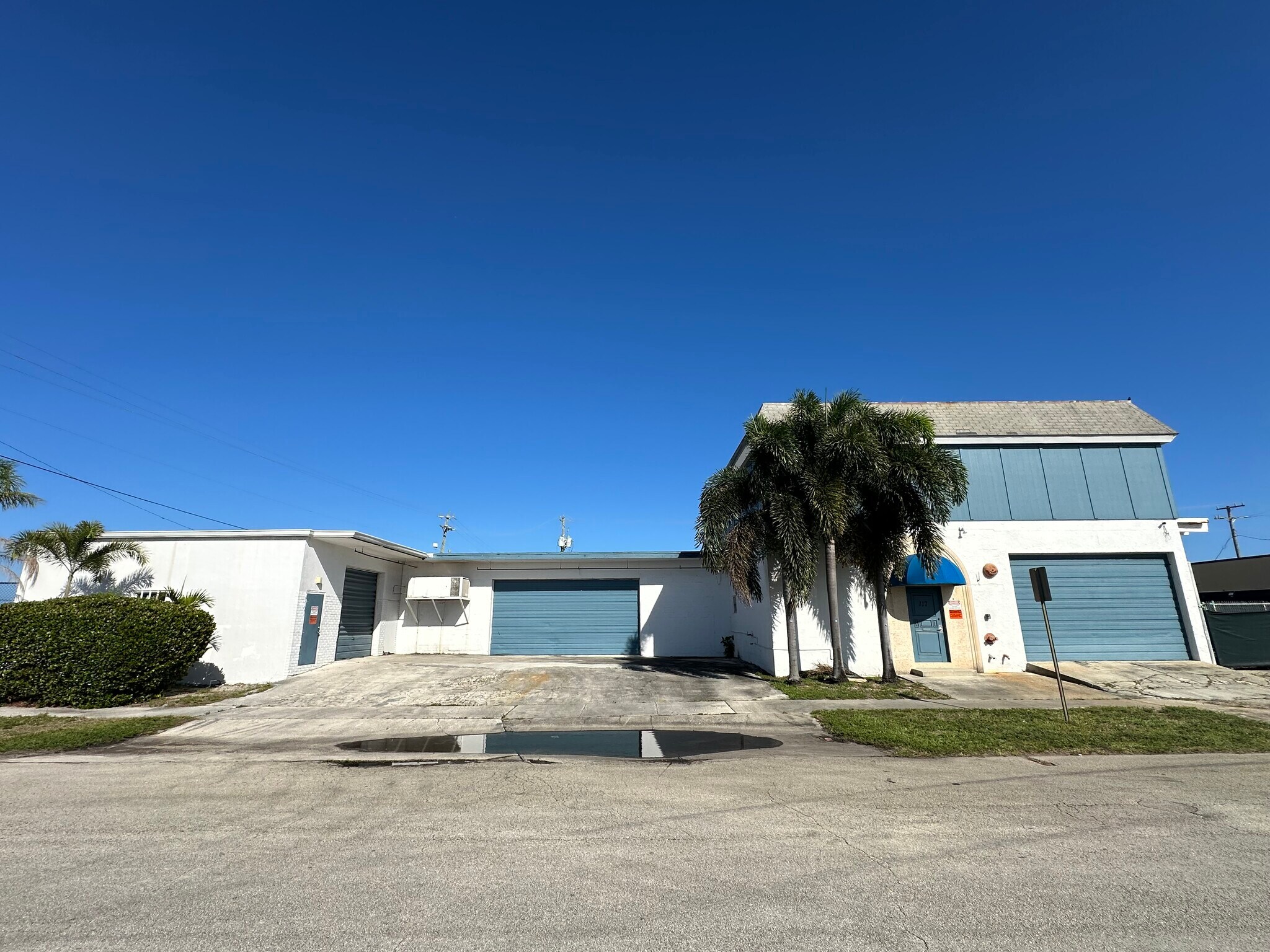 117 Reed Rd, Lake Park, FL for Sale