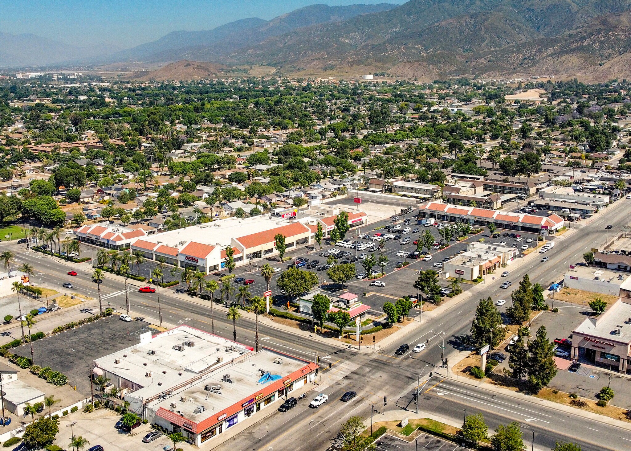 4000-4184 Sierra Way, San Bernardino, CA for Rent