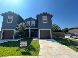 San Antonio, TX Apartments - 6878 Lakeview Dr