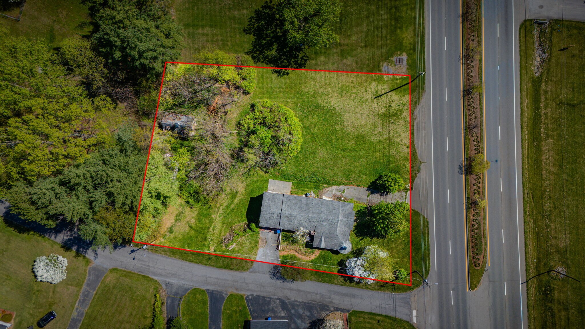 1203 E Jackson Blvd, Jonesborough, TN for Sale