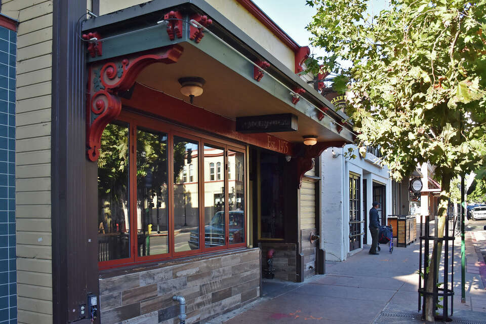 686 Higuera St, San Luis Obispo, CA for Sale