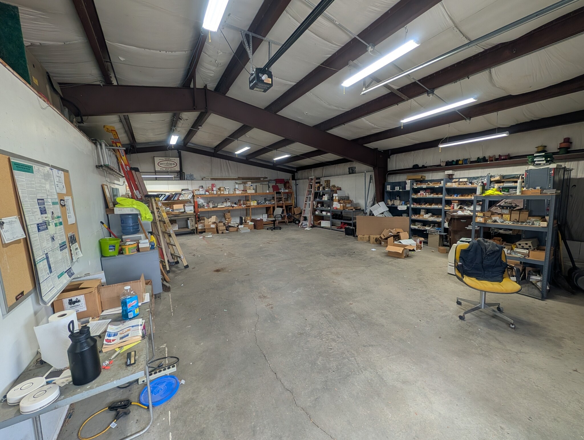 2075 Glenn St, Lansing, MI for Sale