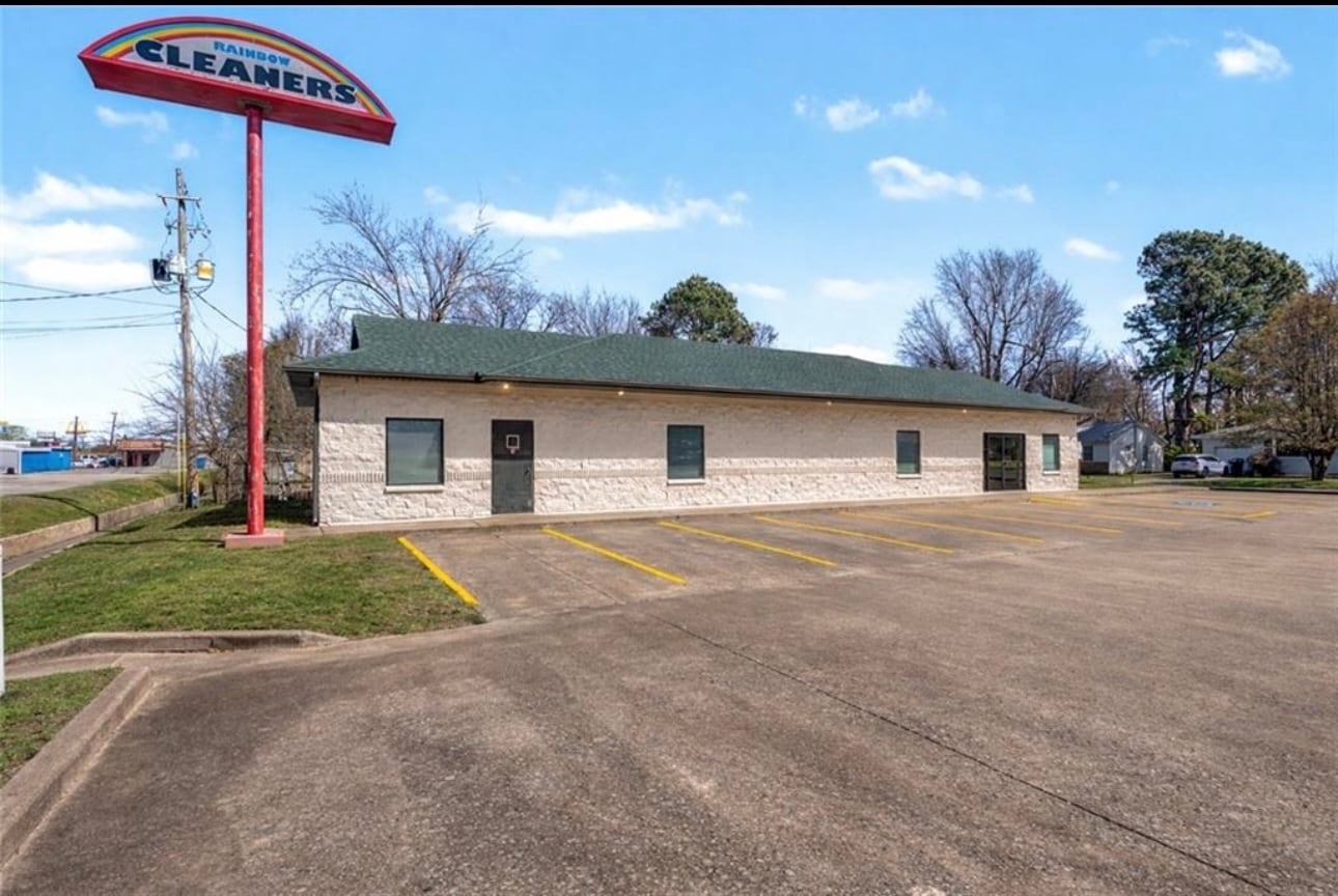 800 Highland Ave, Springdale, AR for Sale