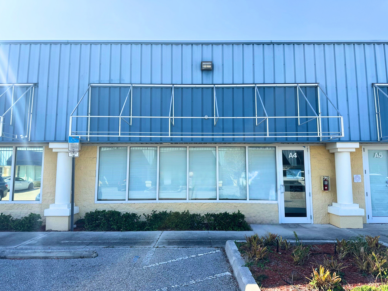 188 Triple Diamond Blvd, Nokomis, FL for Sale