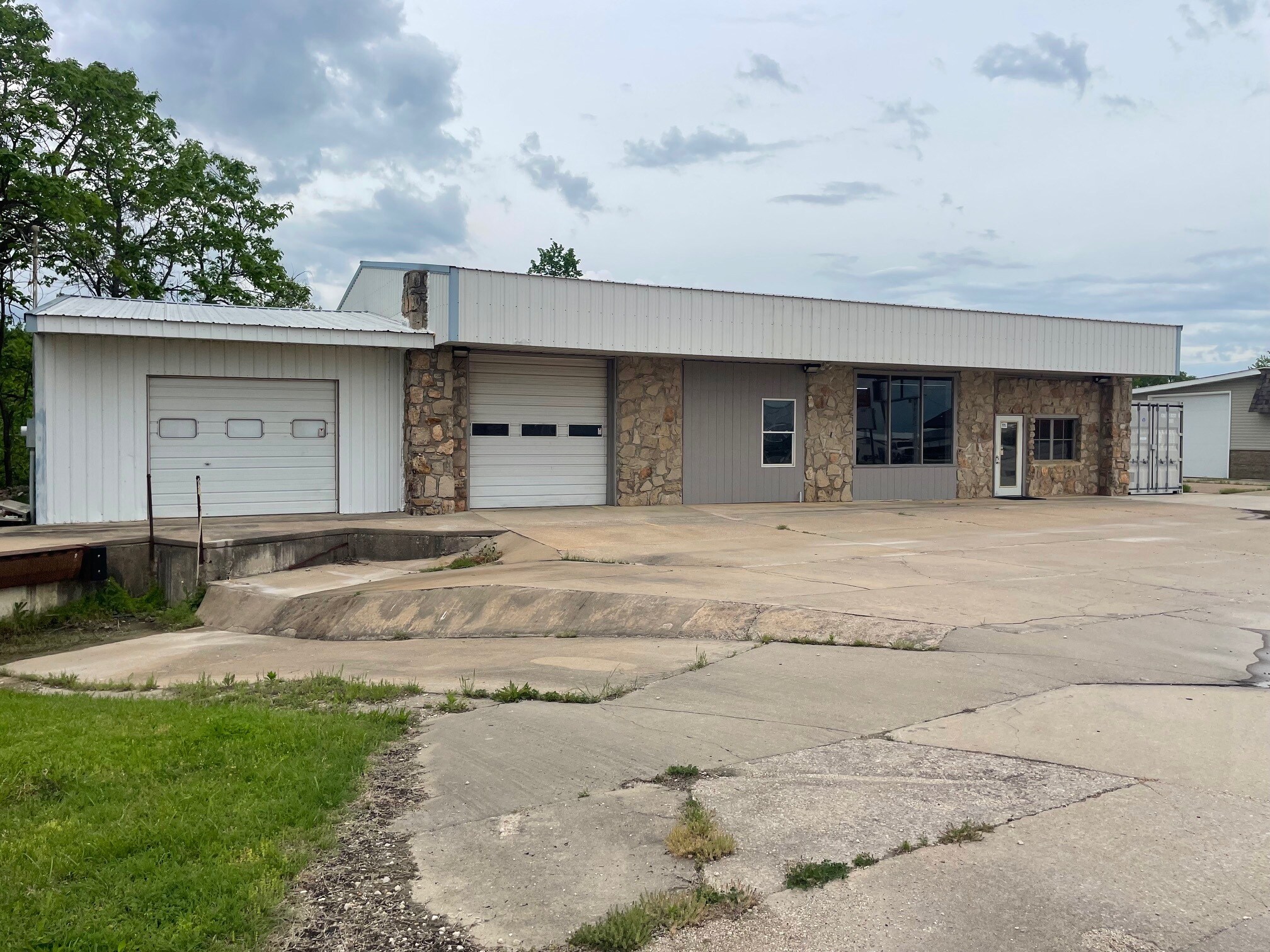 422 State Highway 42, Osage Beach, MO for Rent