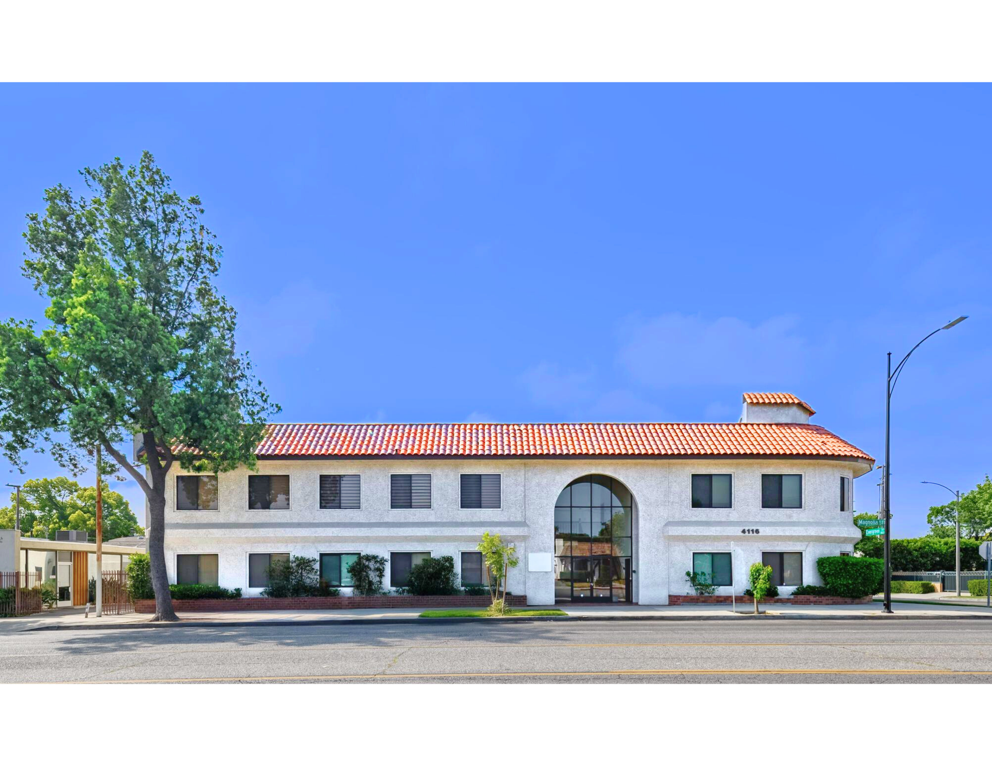 4116 W Magnolia Blvd, Burbank, CA for Sale