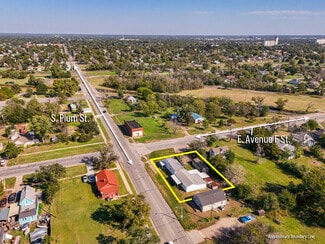 Hutchinson, KS Flex - 501 E Avenue F Hutchinson, KS Flex - 501 E Avenue F