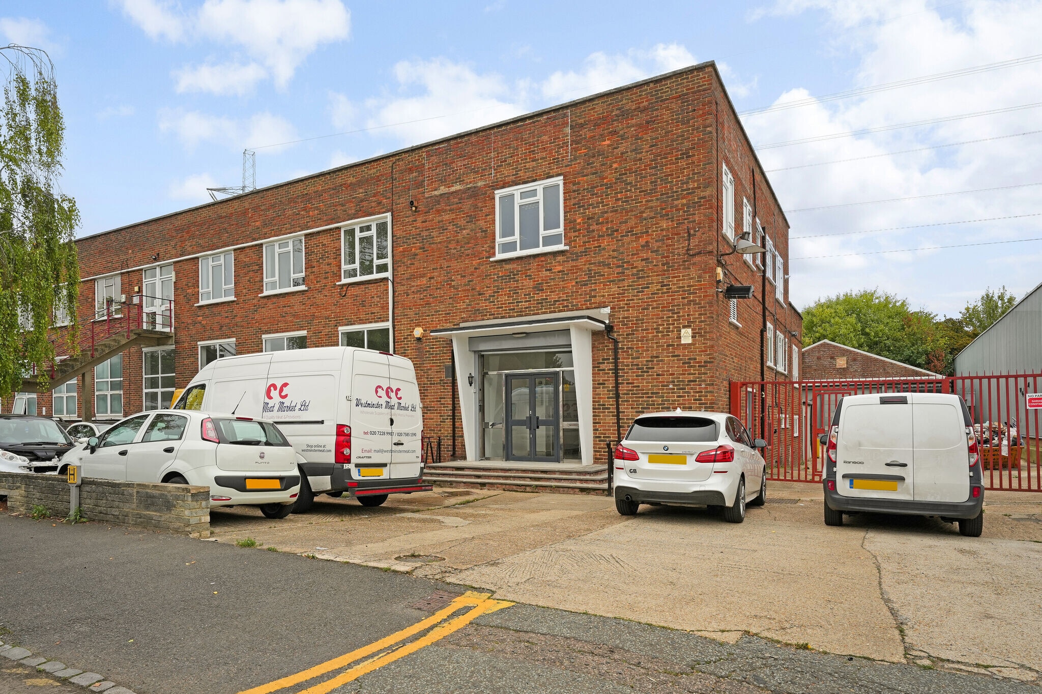 4 Lyon Rd, London, LND for Rent