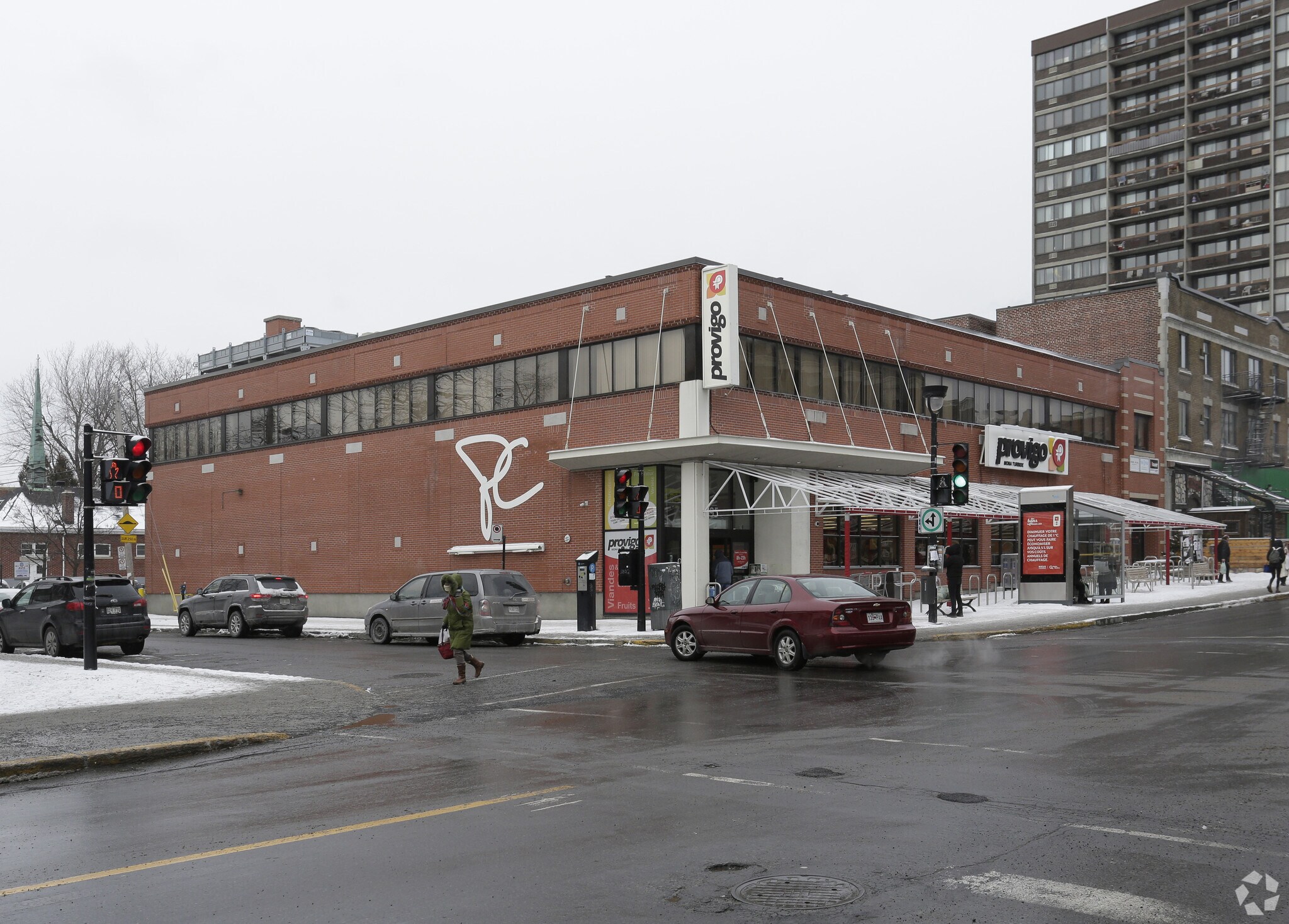 5585-5595 Av De Monkland, Montréal, QC for Rent