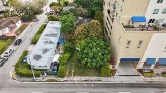 975 SW 37th Ave, Miami, FL for Sale