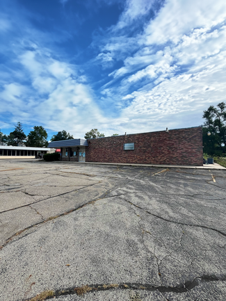 Albion, MI Drug Store - 120 S Clark St