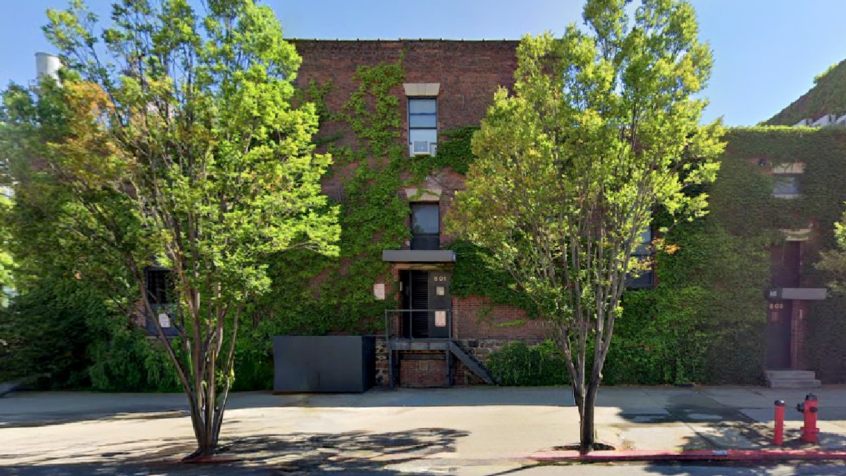 8-01 43rd Ave, Long Island City, NY for Rent