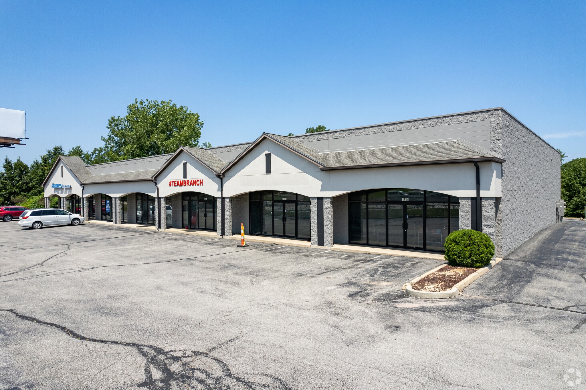 1601-1611 E Terra Ln, O'Fallon, MO for Rent