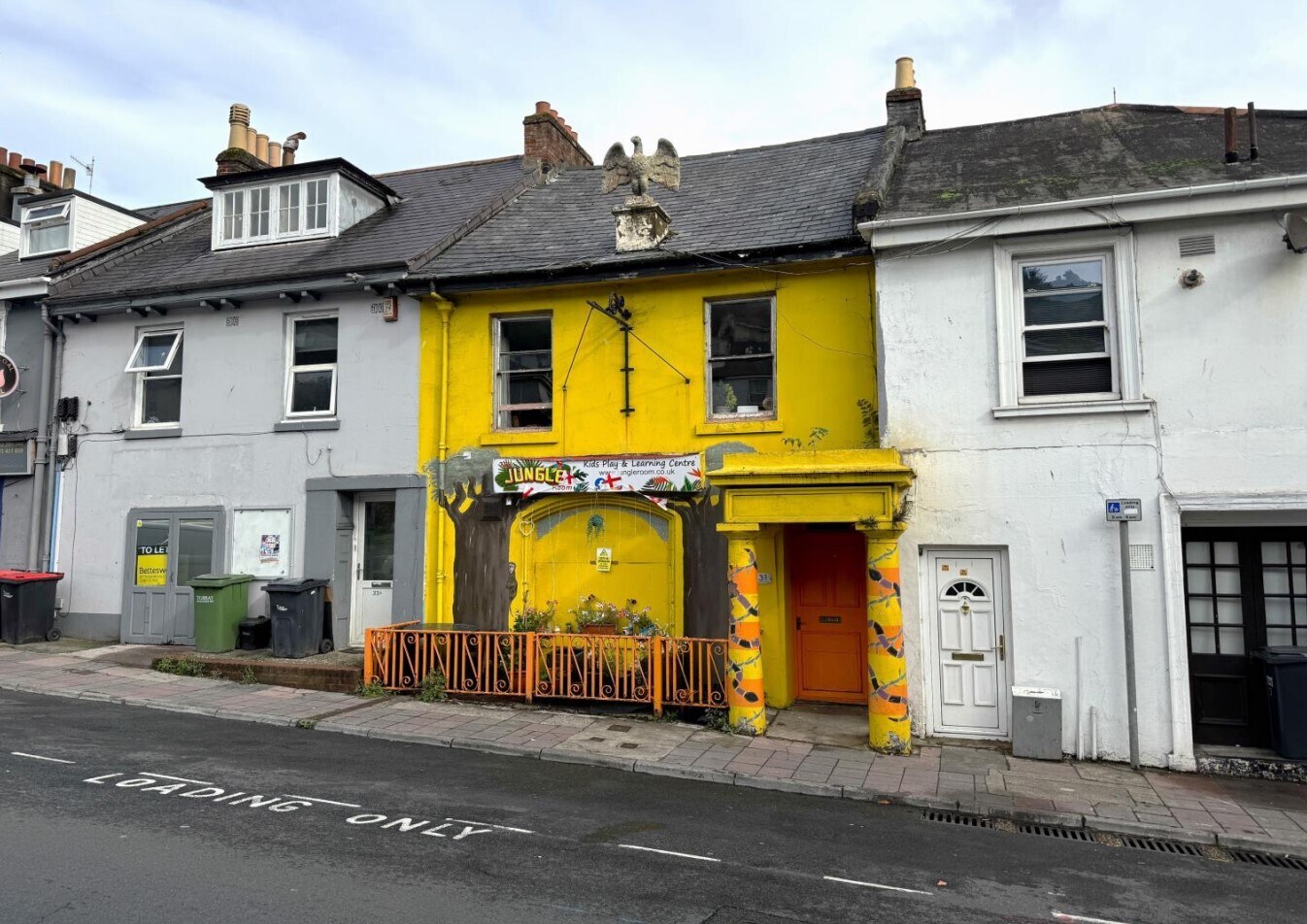 31 Abbey Rd, Torquay, DEV for Rent