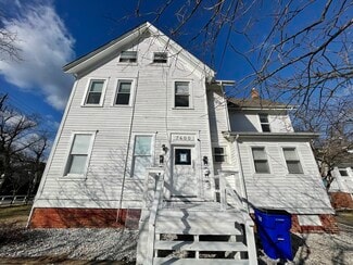 College Park, MD Apartments - 7404 Rhode Island Ave