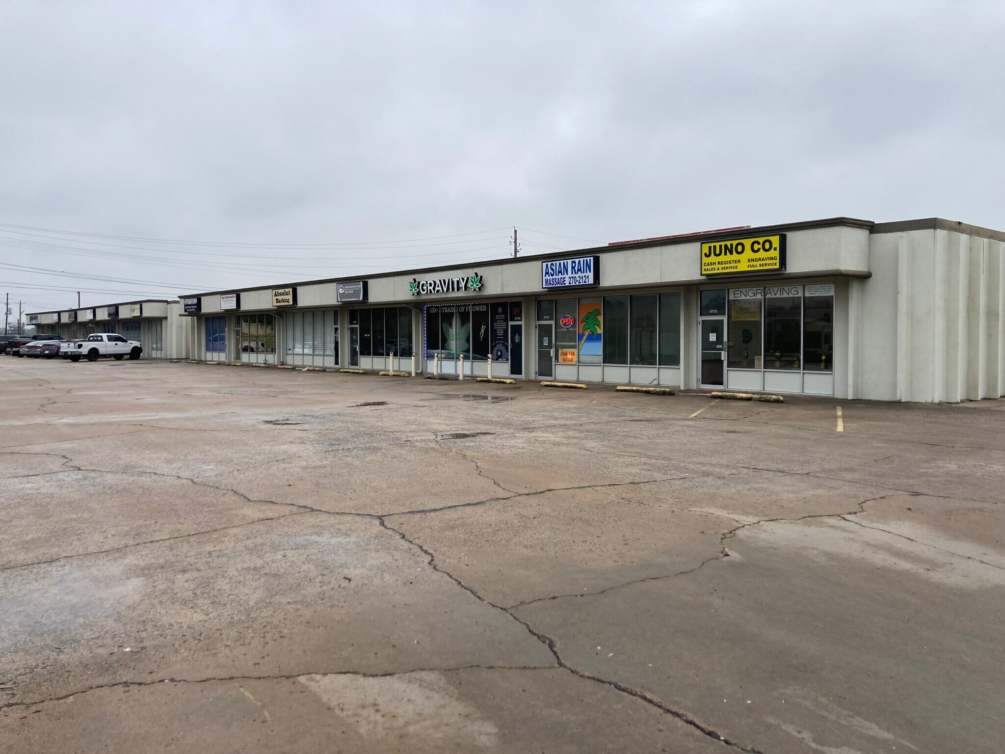 8702-8720 E 41st St, Tulsa, OK for Rent