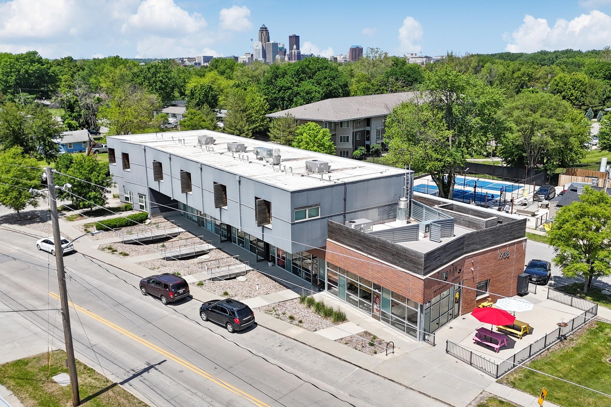 1938 SE 6th St, Des Moines, IA for Rent