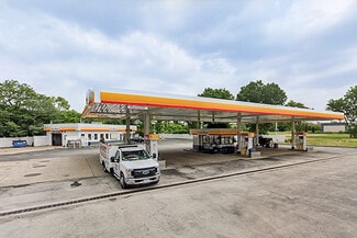 Addison, IL Service Station - 500 E Lake St