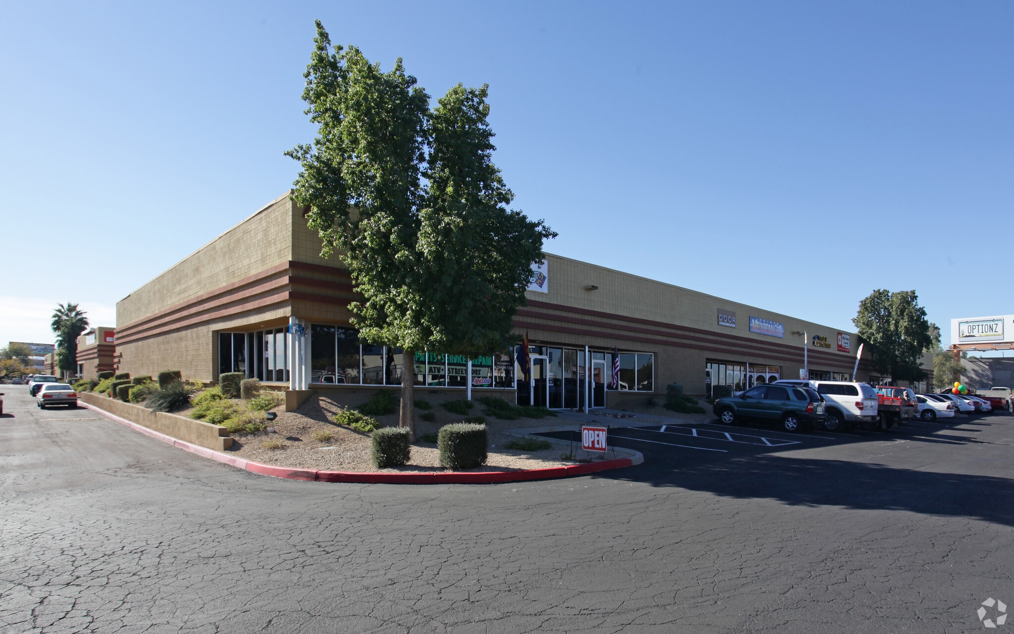 701 W Deer Valley Rd, Phoenix, AZ for Rent