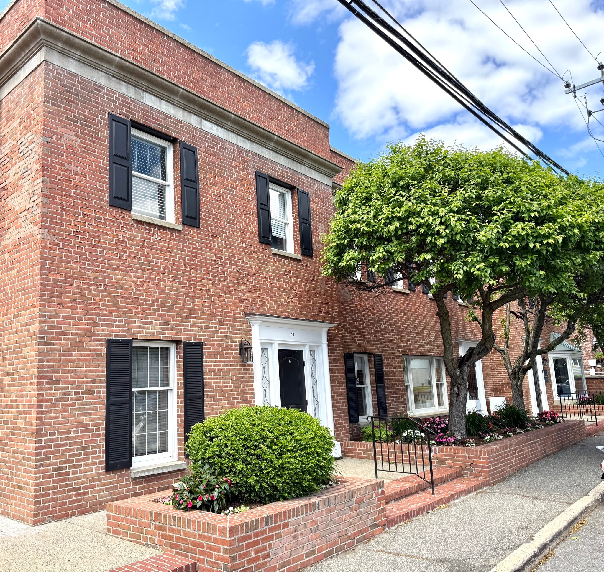 43 Pine St, New Canaan, CT for Sale