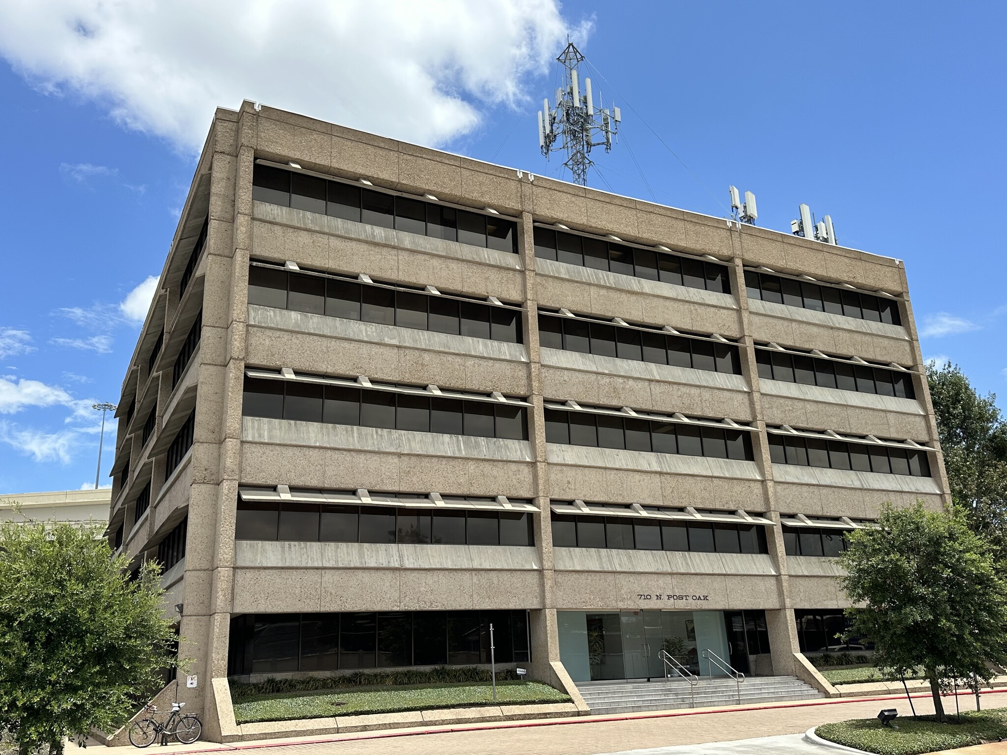 710 N Post Oak Rd, Houston, TX for Rent