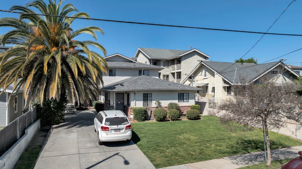 8807 Canby Ave Ave, Northridge, CA for Sale